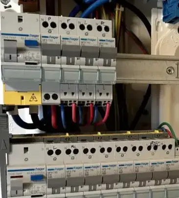 électricien Bouguenais-2